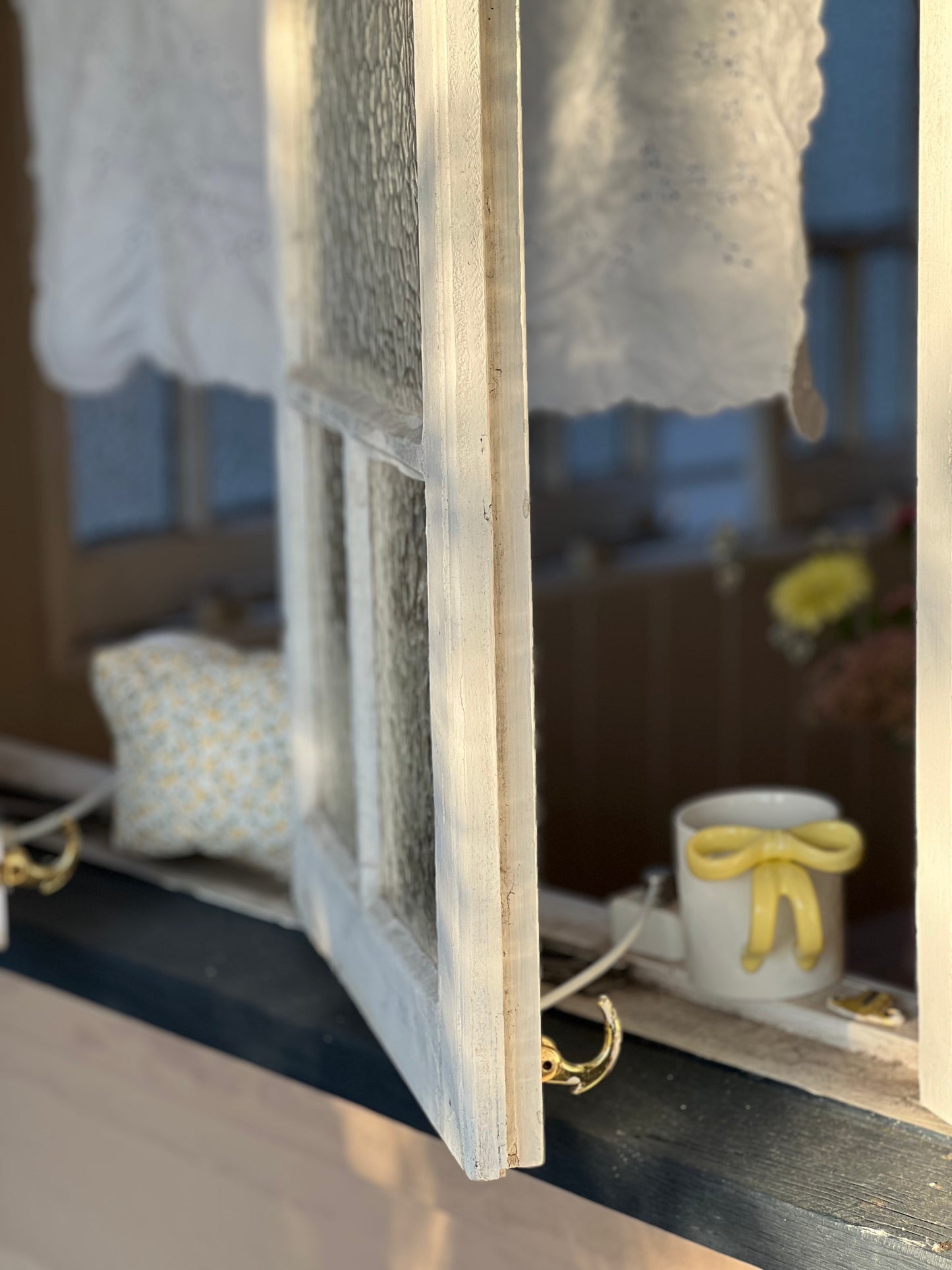 Butter Bow Ceramic Mug