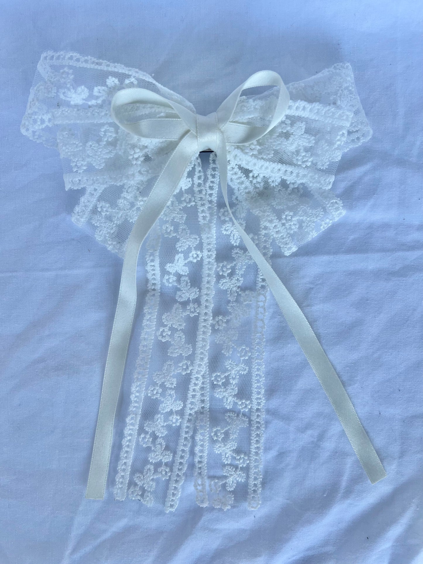 Lacey Ribbon Bow