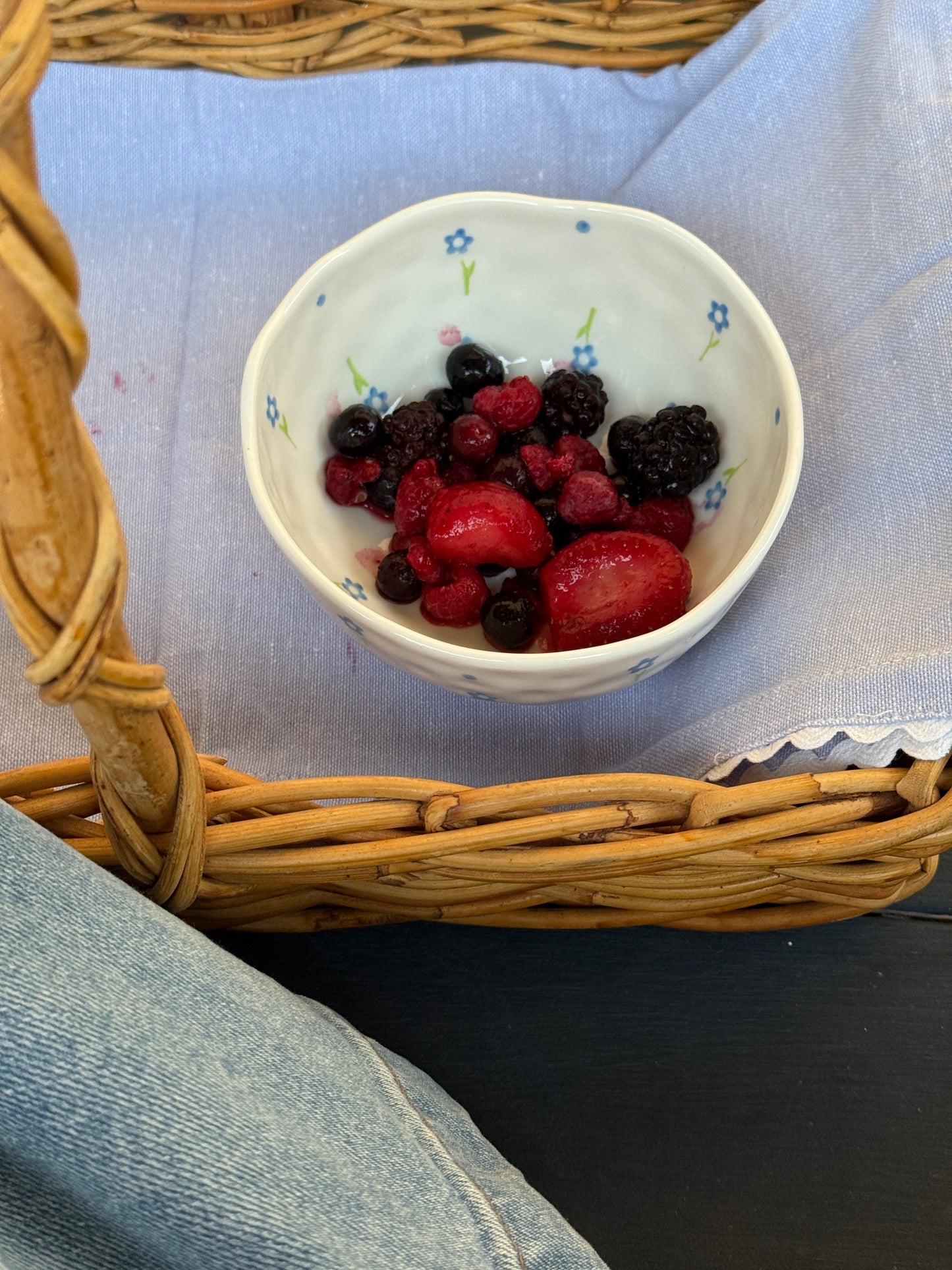 Elsie Bloom ceramic bowl