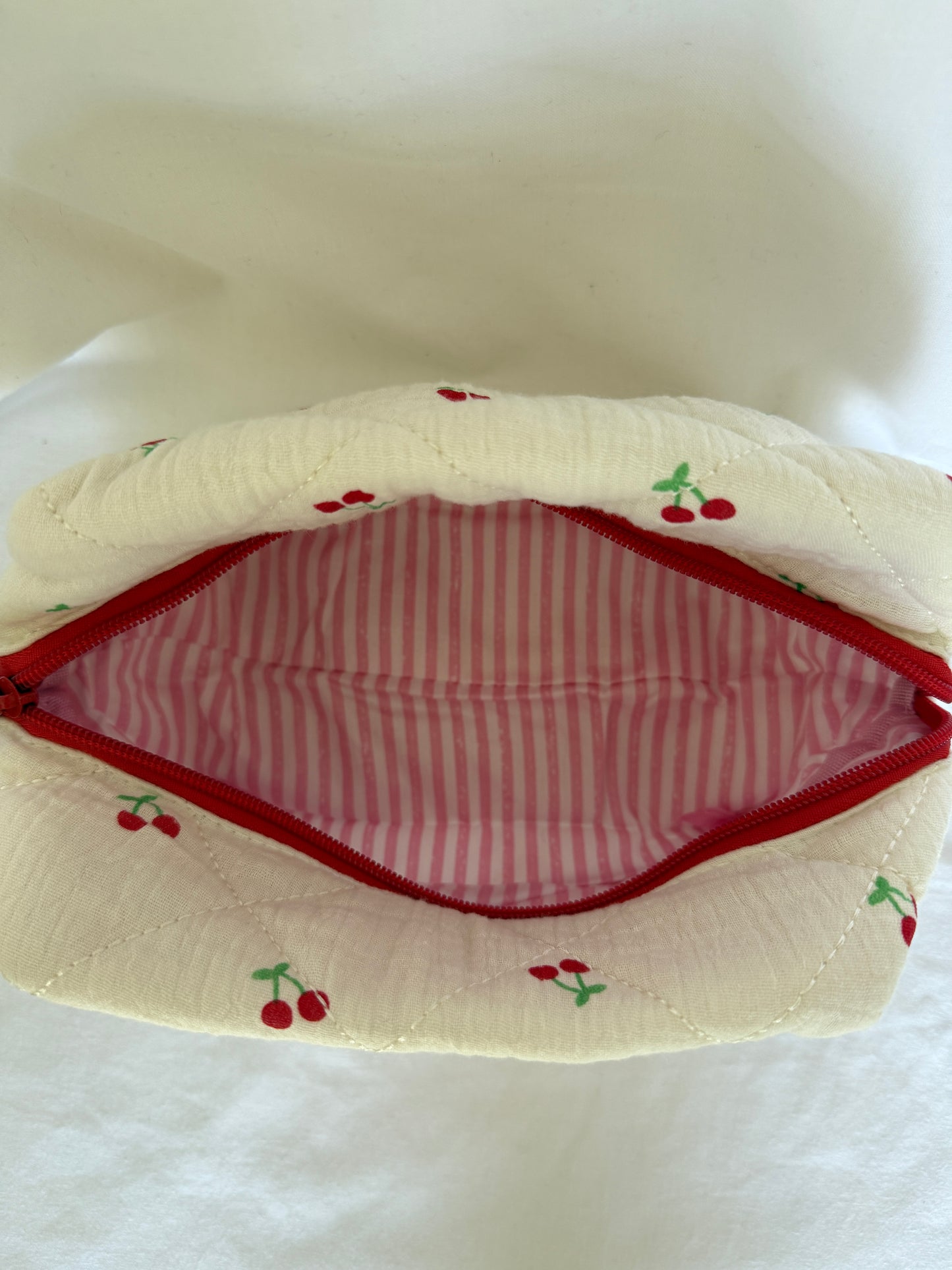 Mon Chérie Beauty Bag