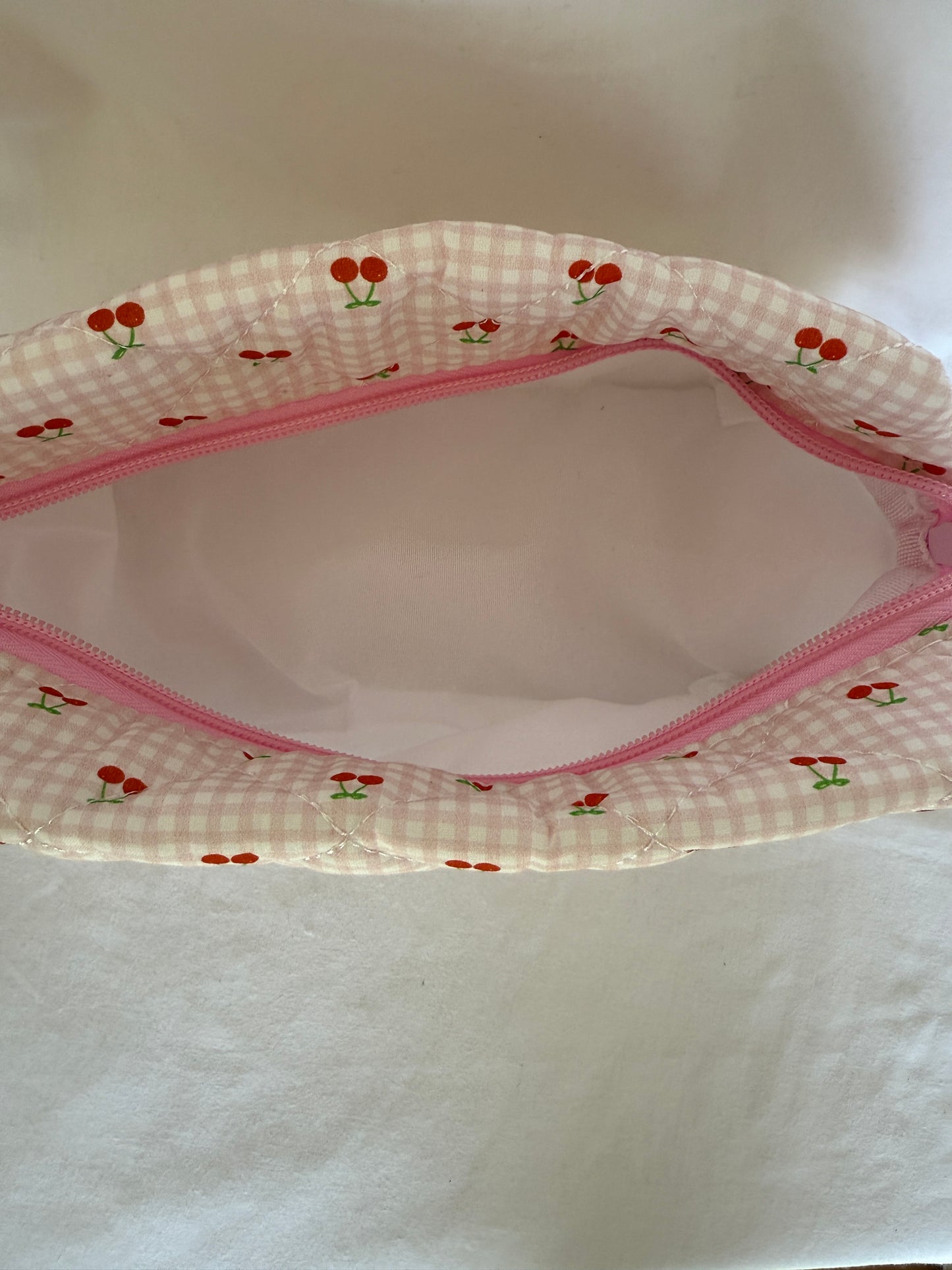 Petite Cerise Beauty Bag