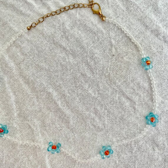 Pastel Beaded Daisy Necklace