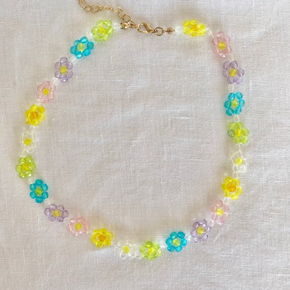 Pastel Beaded Daisy Necklace