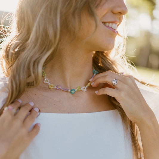 Pastel Beaded Daisy Necklace