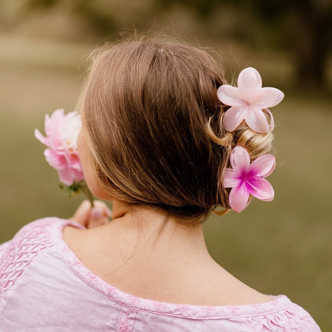 Frangipani Hair Claw